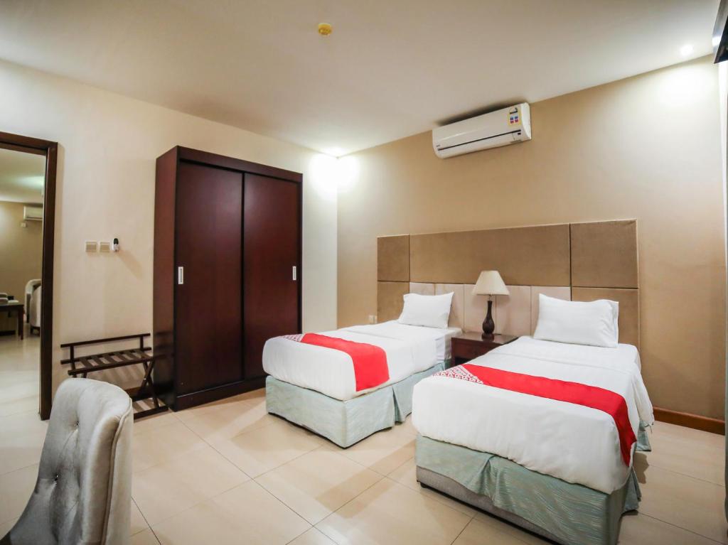 Night Inn Hotel photo