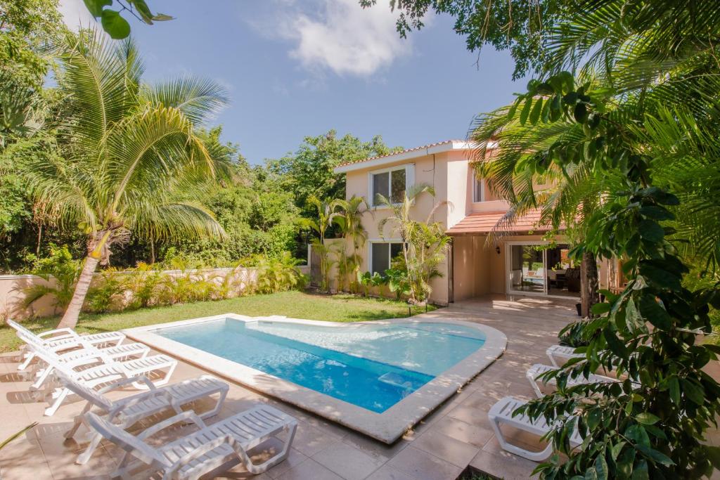 Villas Picalu Studios &amp; Suites — Hotel in Puerto Aventuras