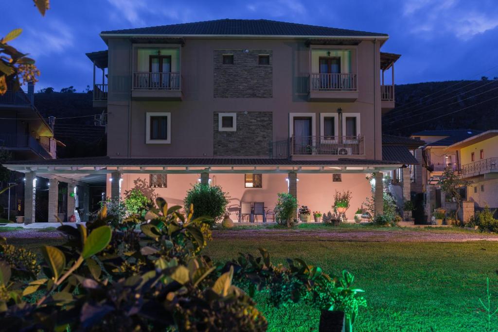 Akrolimnion Hotel photo