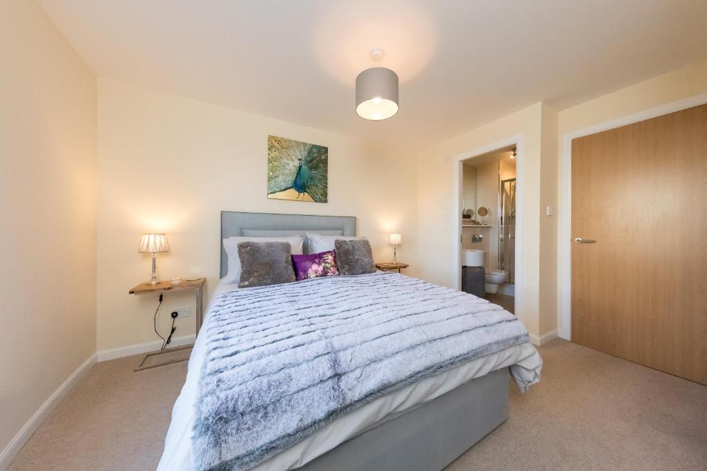 THE BROCH, Ground Floor City Centre Apartment, sleeps 6 photo