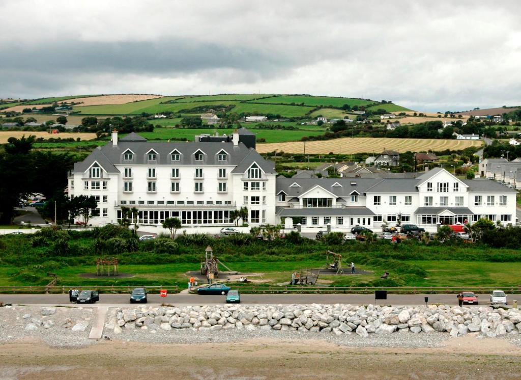 Garryvoe Hotel photo