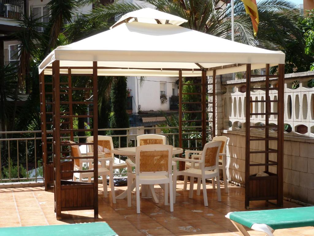 Hotel La Carolina — Restaurant & bars in Lloret de Mar, Catalonia
