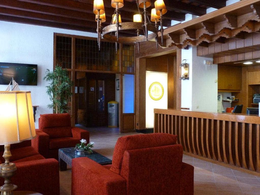 Hotel La Carolina — Hotel building in Lloret de Mar, Catalonia