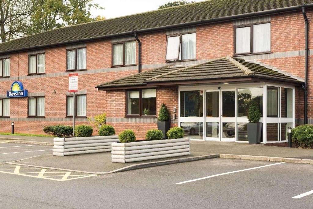 Days Inn by Wyndham Corley NEC M6 photo