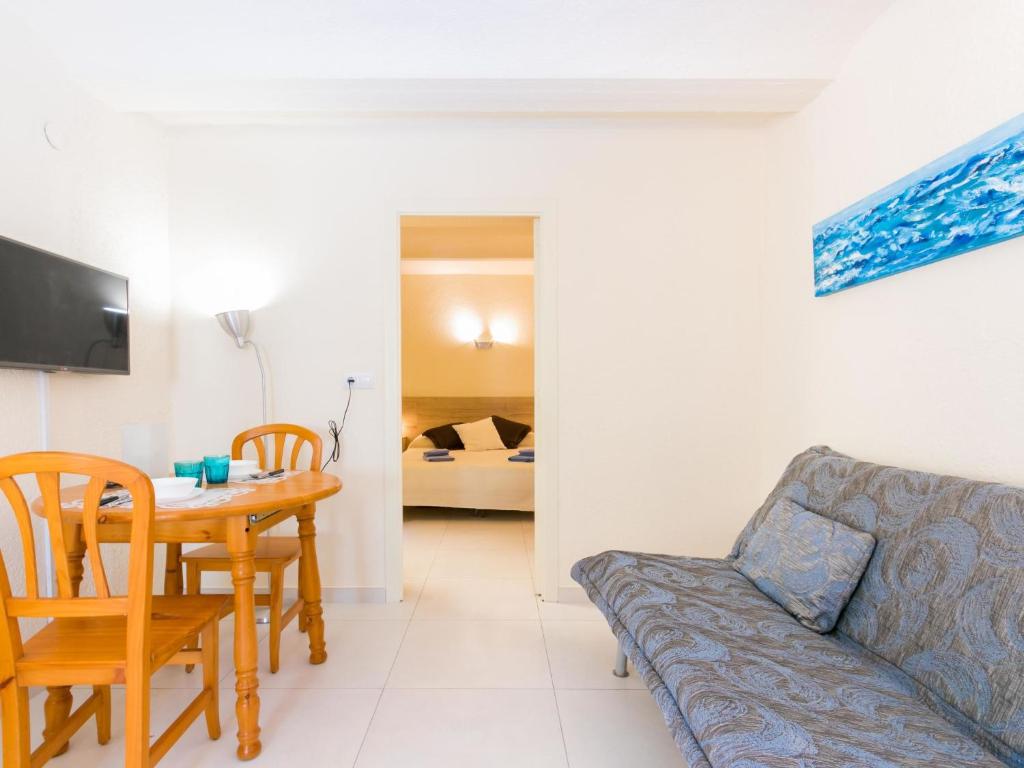 Apartment Velazquez-3 by Interhome - 2