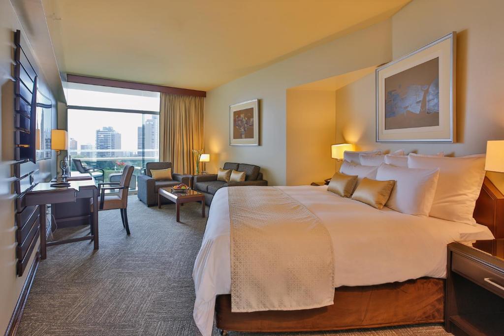 Delfines Hotel & Convention Center photo