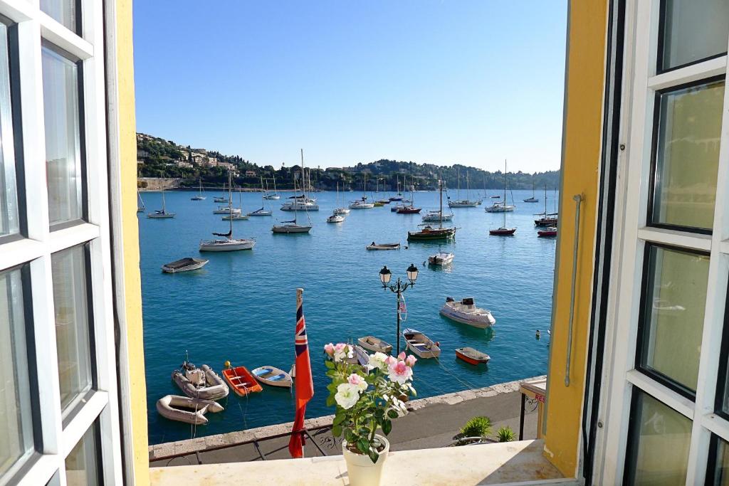 Quai des Marinières AP2015 by Riviera Holiday Homes - 2