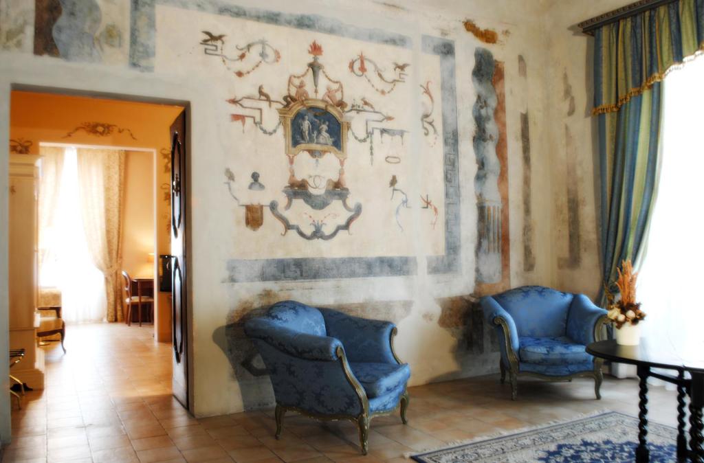 호텔 팔라초 구이더로키의 역사적인 외관