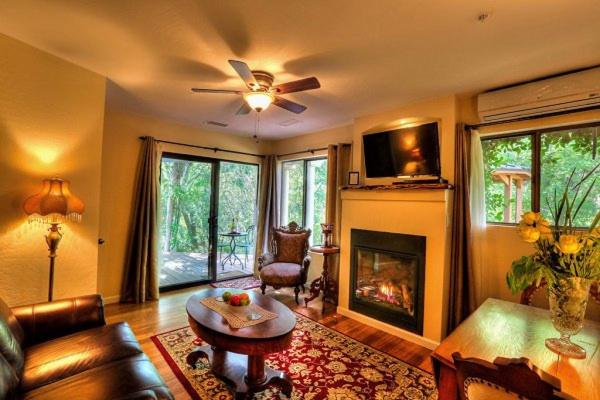 Creekside Inn Sedona photo