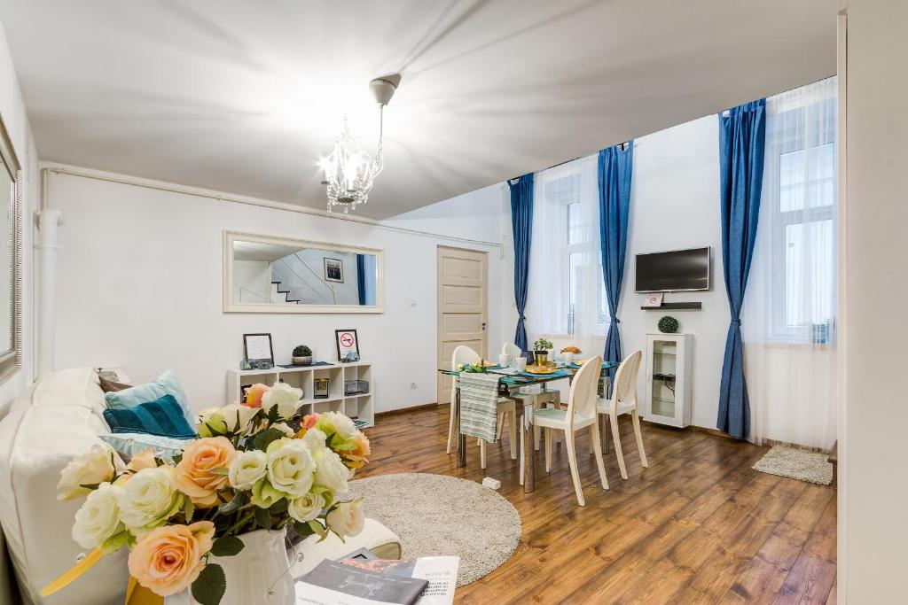 d.Five Beautiful Apartment at Basilica — Hotel in Budapest