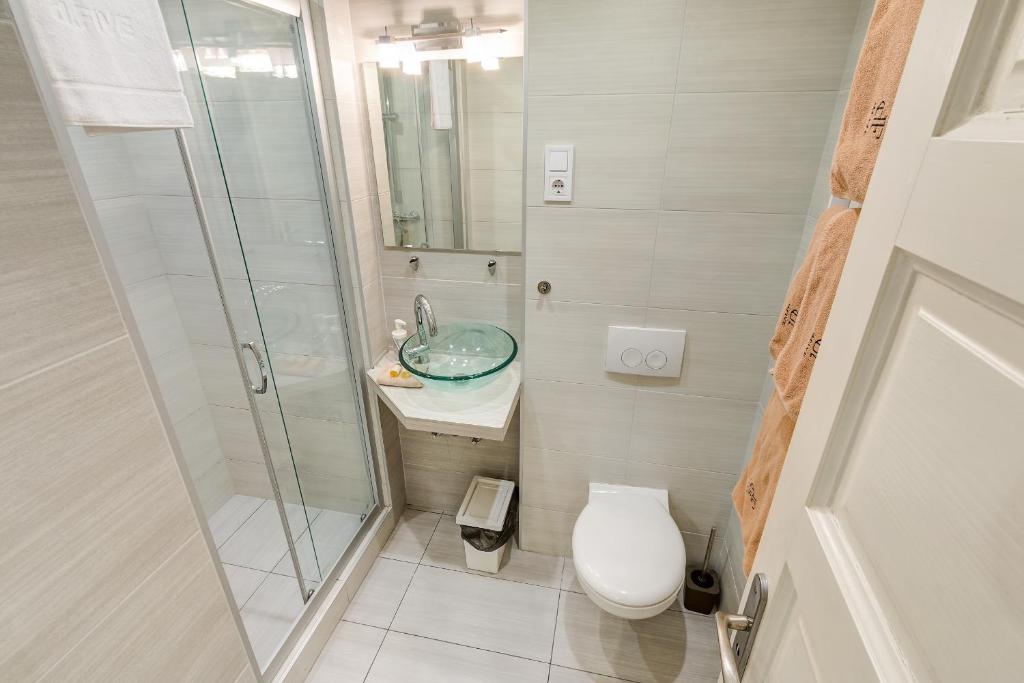 d.Five Beautiful Apartment at Basilica photo