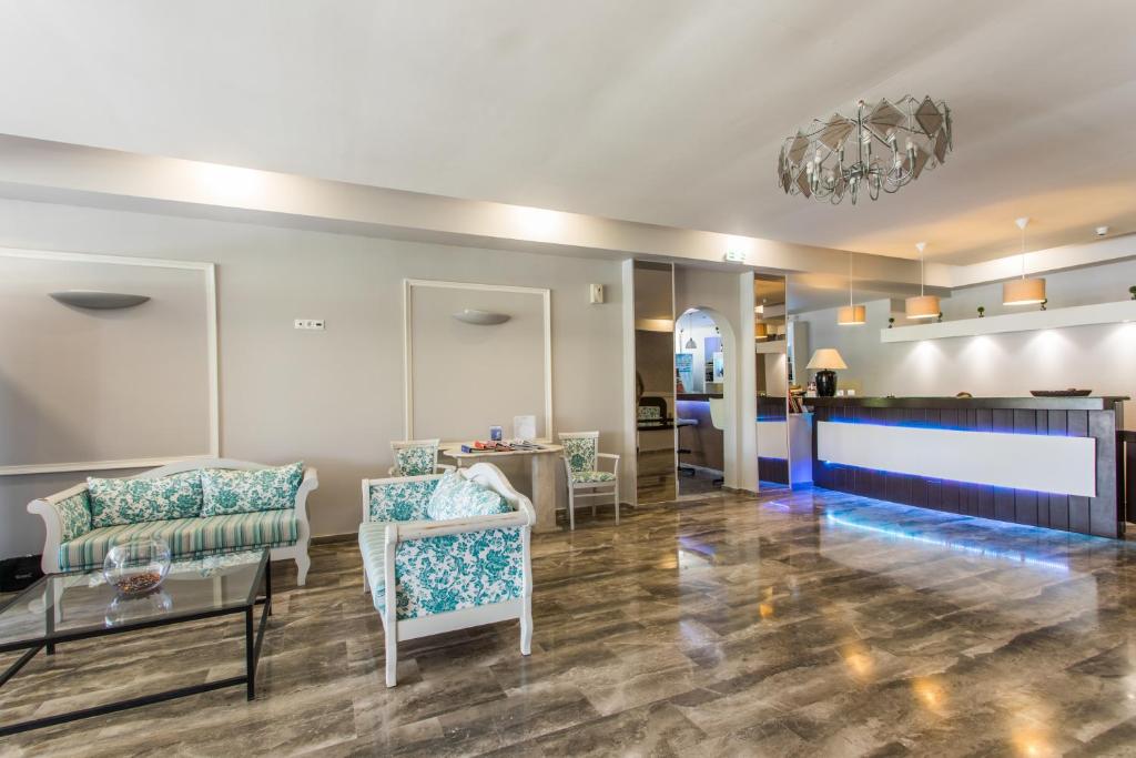 Silver Bay Hotel photo