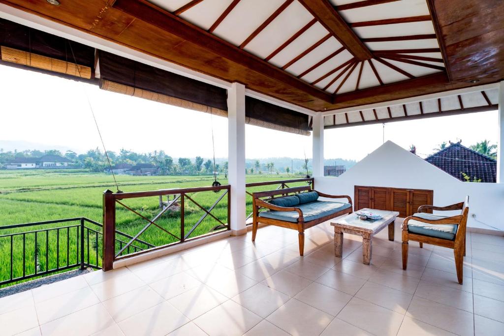 Exterior view, Medewi Surf Villa in Bali