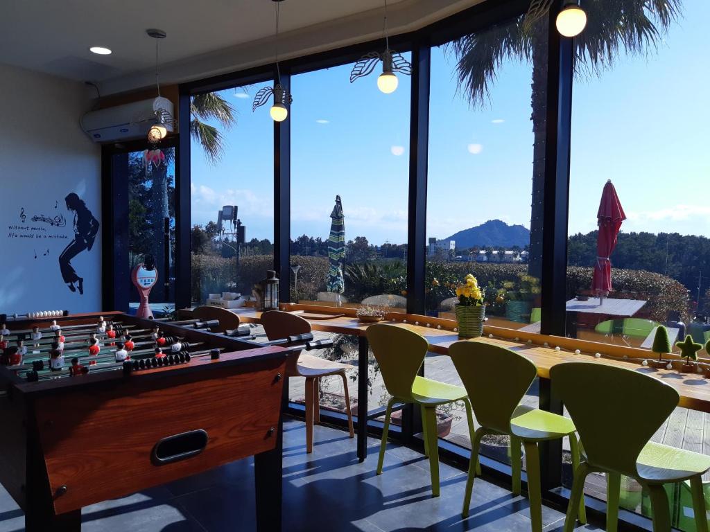 共用ラウンジ/TVエリア