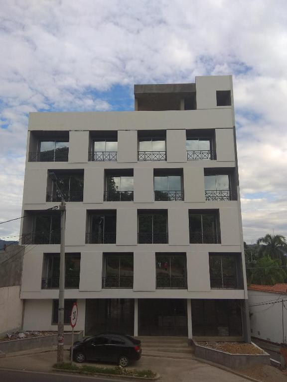 Okawango Hotel — Hotel in Girardot