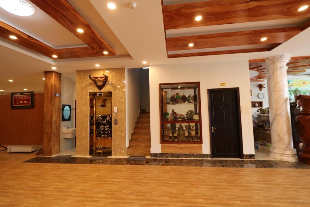 Royal Hotel Can Tho photo