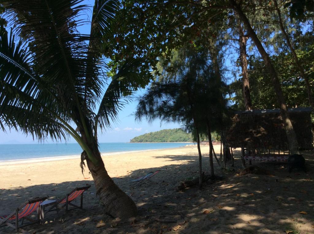 Beach, Sukorn Andaman Beach Resort in Trang