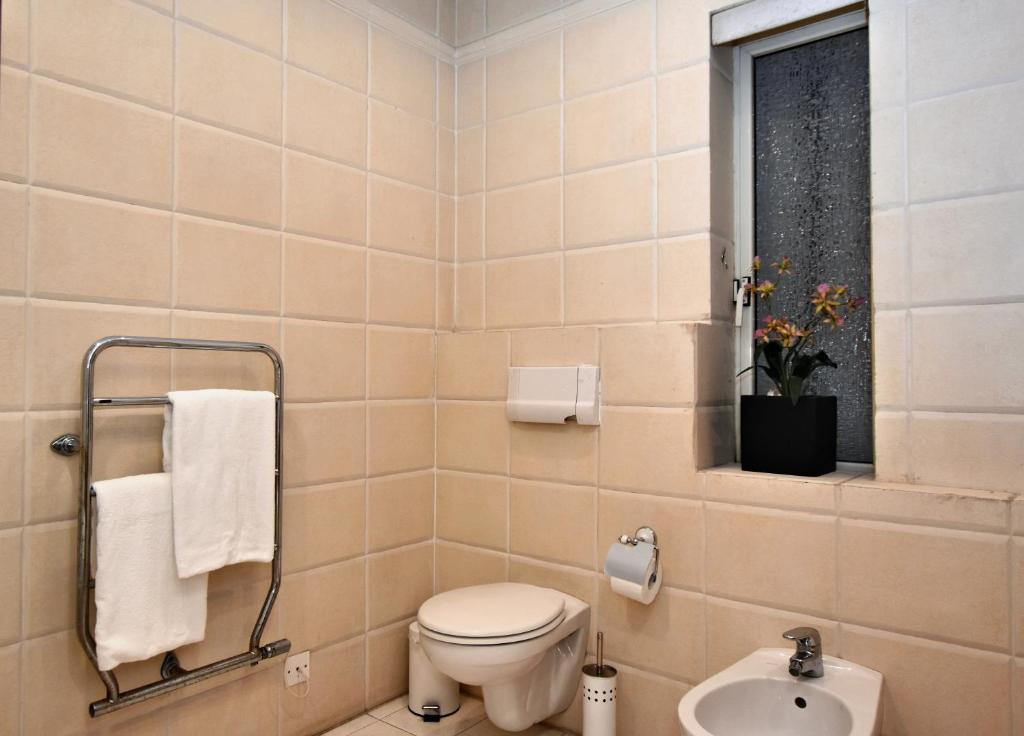 City Living Suite Tk 3 Rm 4 photo