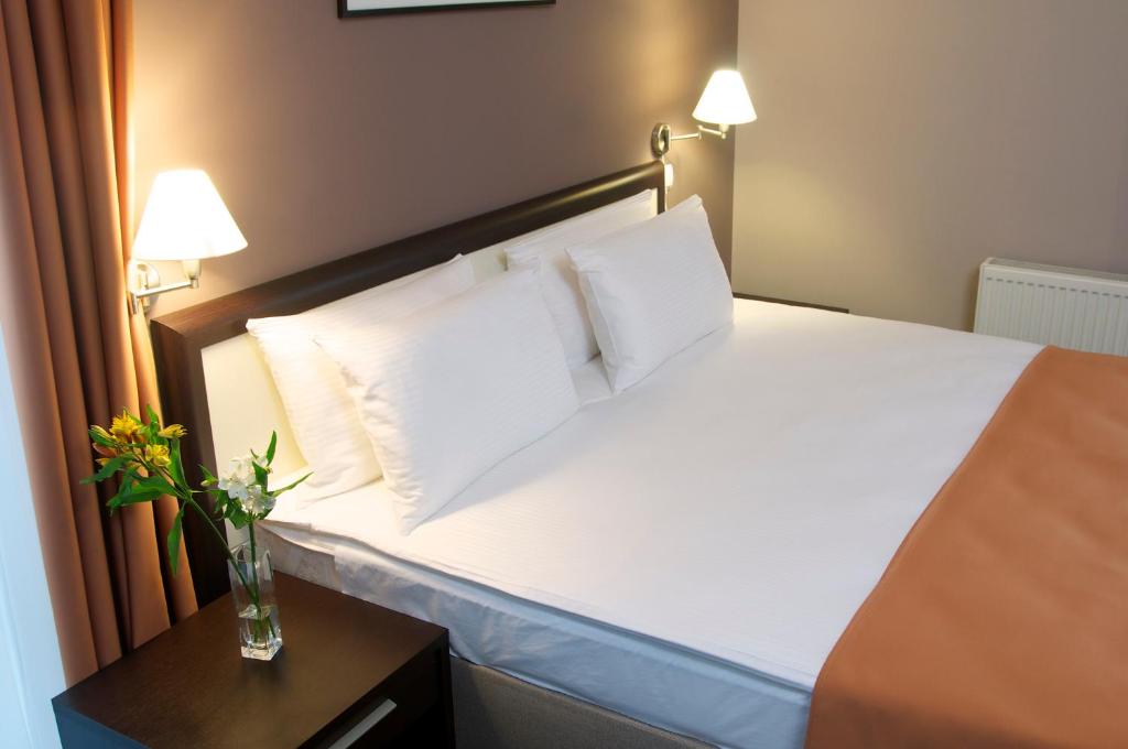 Ramada by Wyndham Lviv photo