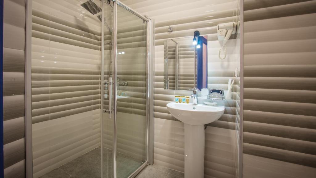 Wine Symphony Boutique Hotel photo