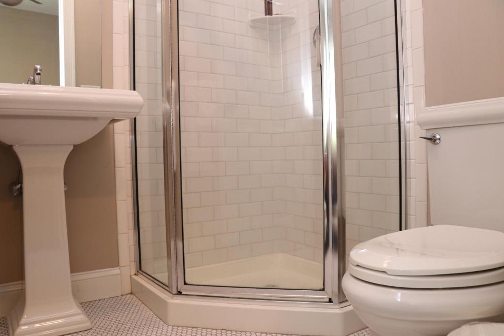 Furnished Studio in Downtown Boston #35 photo