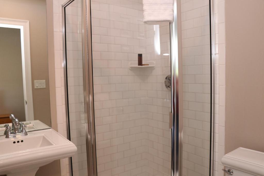 Furnished Studio in Downtown Boston #35 photo