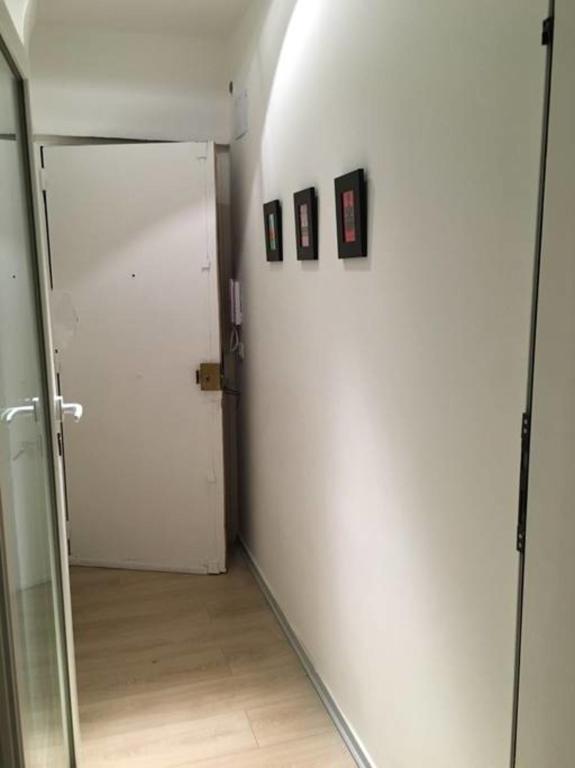 Charming 1 bedroom apartment center photo
