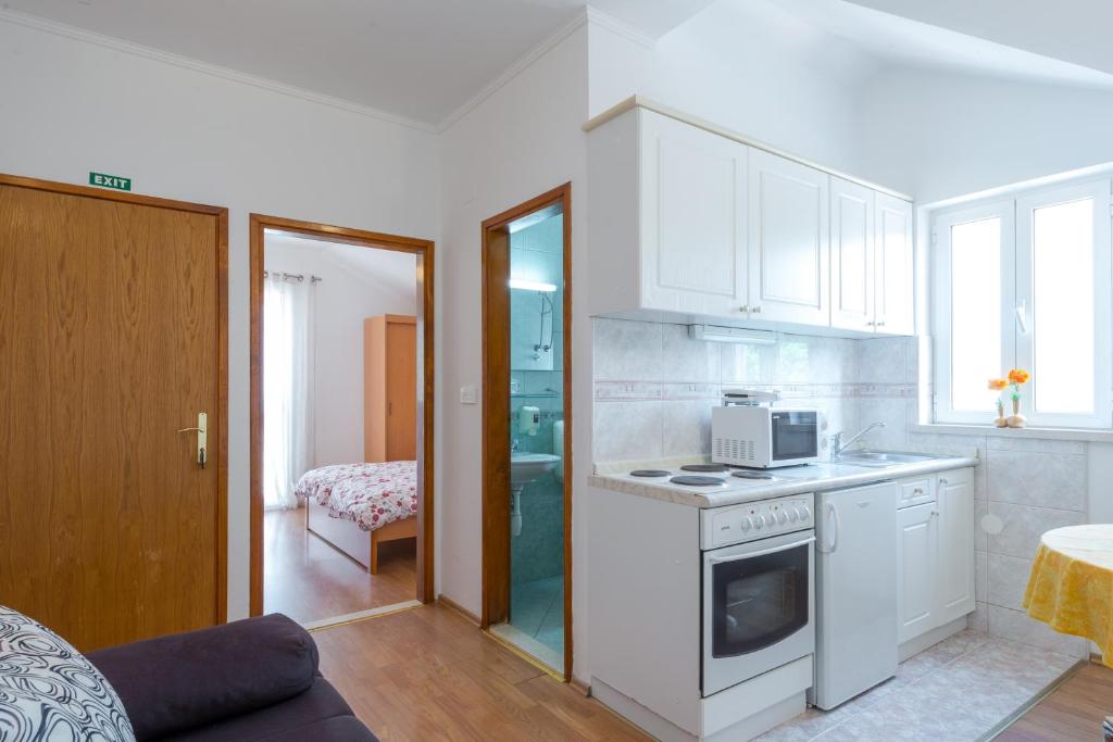 Villa Adria Apartments photo