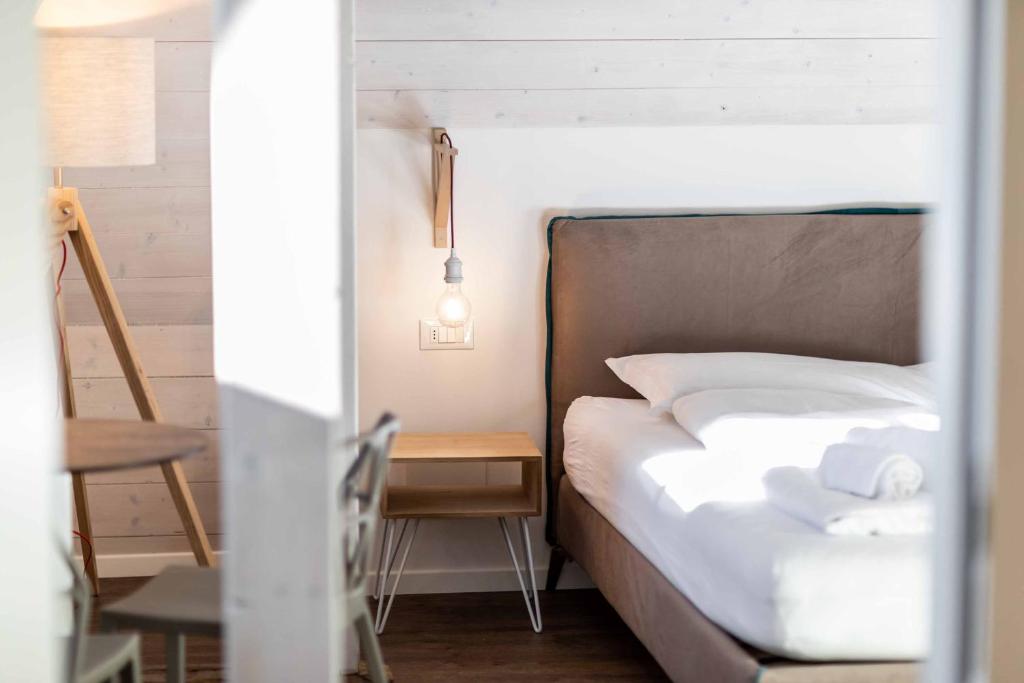 Stay COOPER l Guesthouse zum Lowen photo