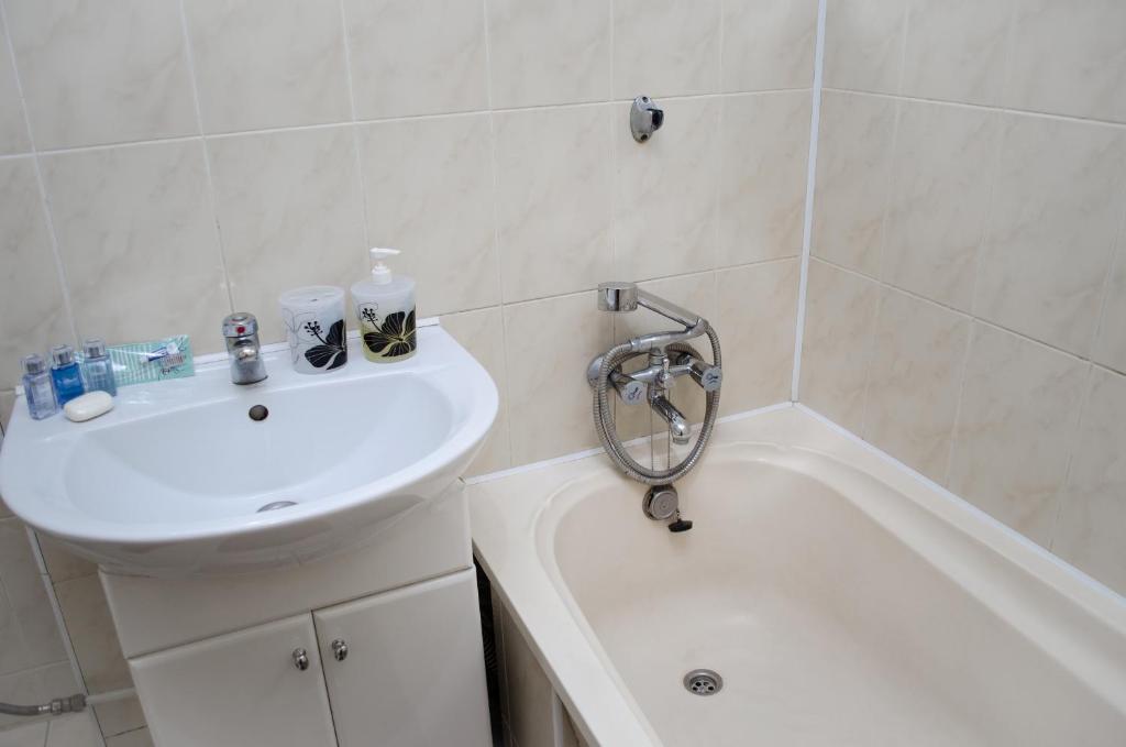 Babylon Apartments photo