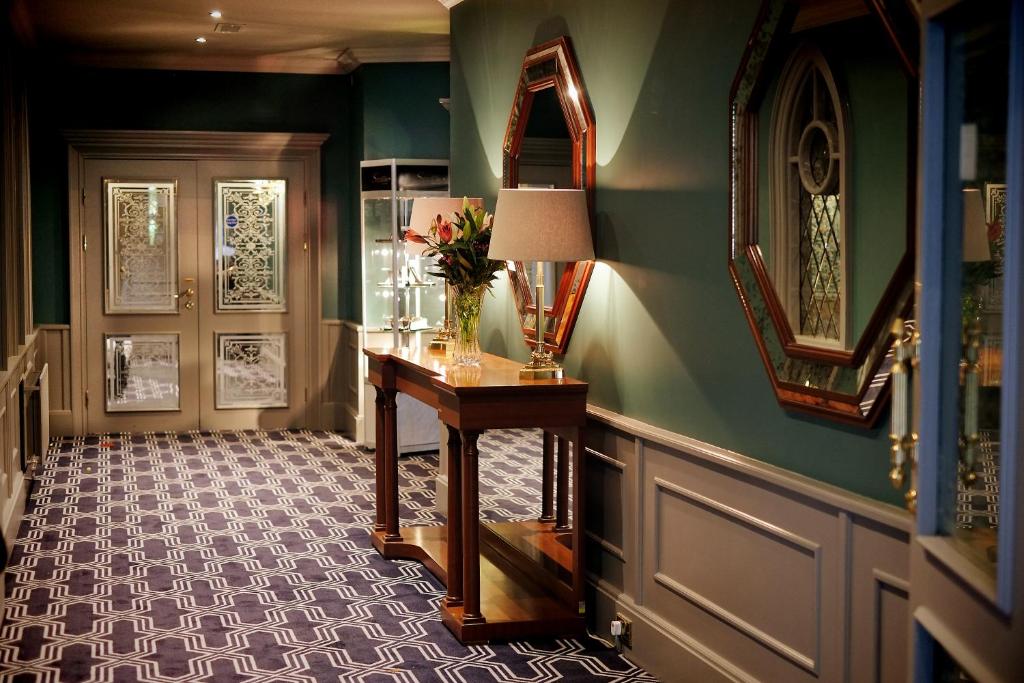 Racket Hall Country House Golf & Conference Hotel photo
