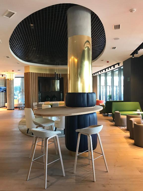 Közös társalgó / TV