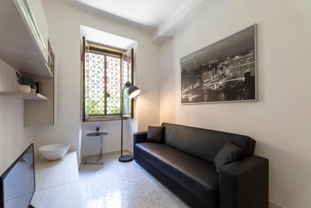 By Viaromolo Lovely And Bright Flat Near Trastevere - 