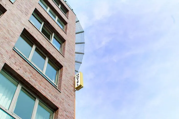 Hotel NEAR BY, Hotel in Hannover