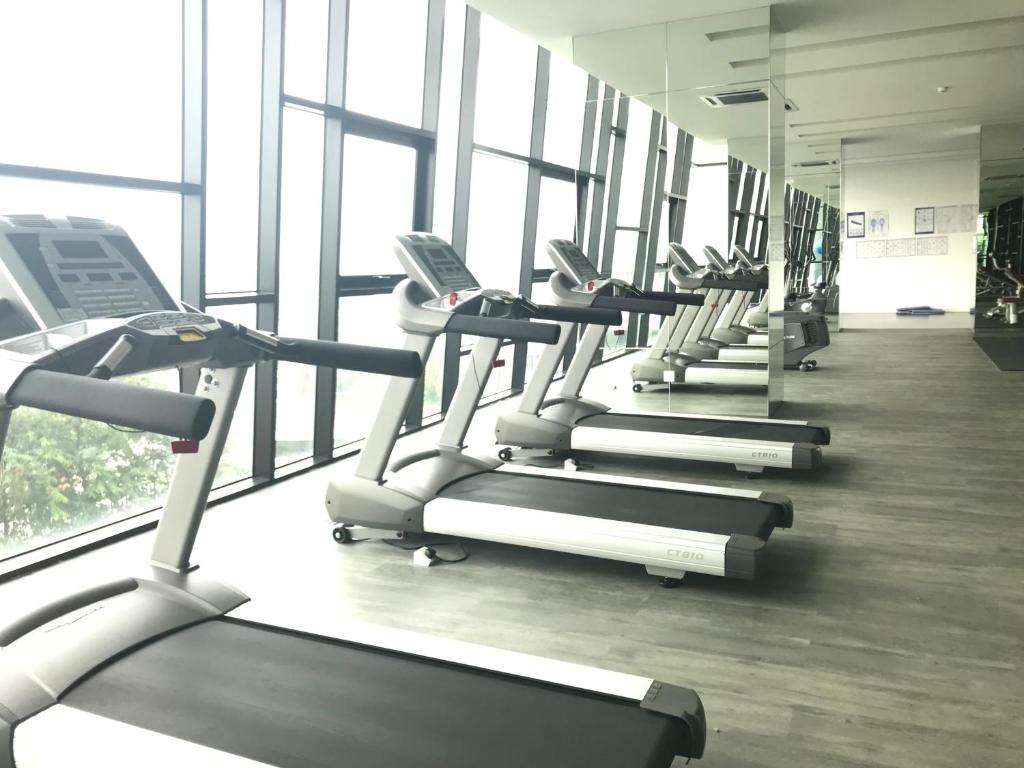 Mosaic Souhtkey Highfloor 2BR 2-6pax 5mins JBCIQ&Sentosa photo