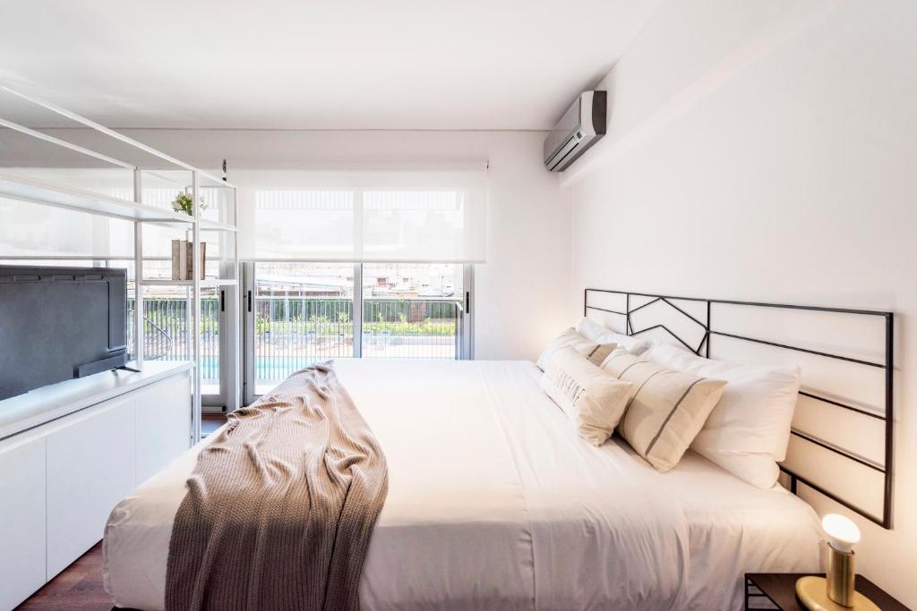 Top Rentals Dorrego photo