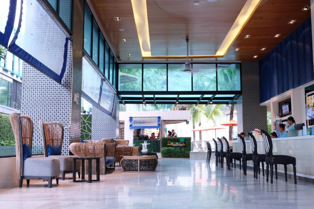 フロント・ロビー