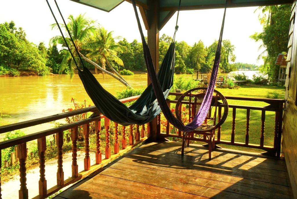 View, The Boathouse in Muang Khong