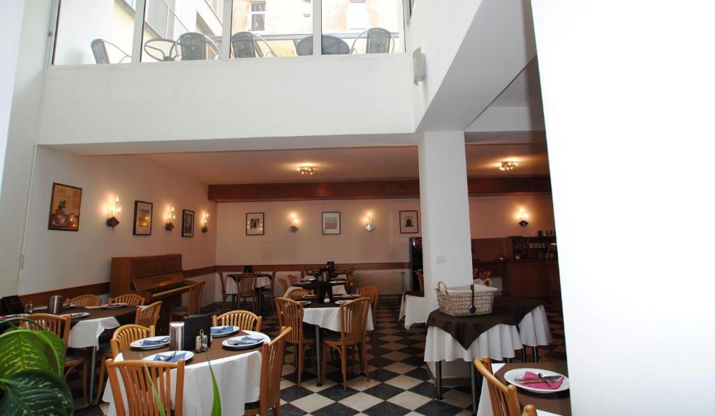 Restaurant, Hotel Augustus Et Otto in Prague