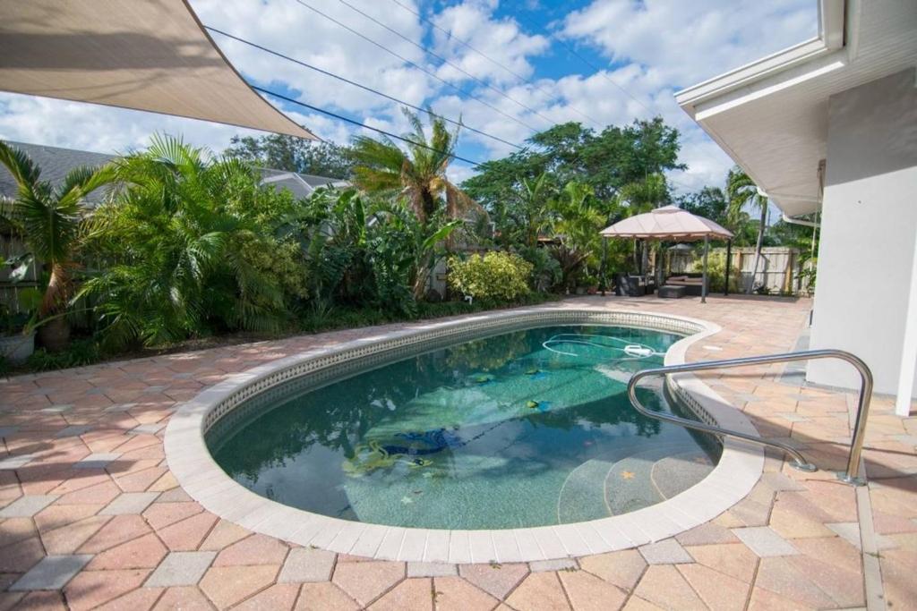 Chic Private Pool Home Minutes to Bonita Beaches photo