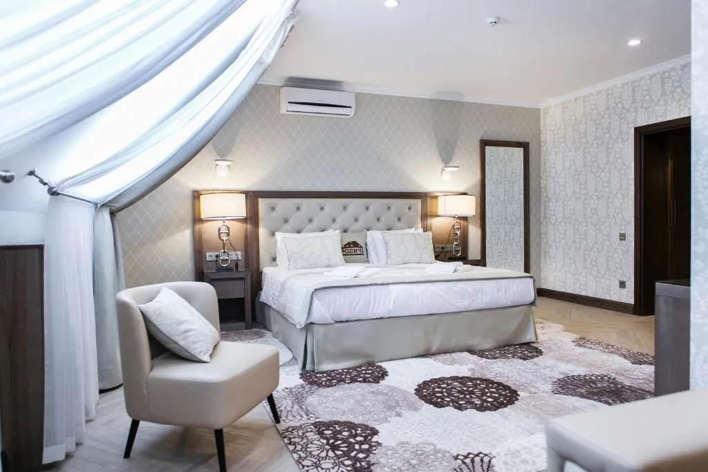 Родичі, hotel in Zhashkiv