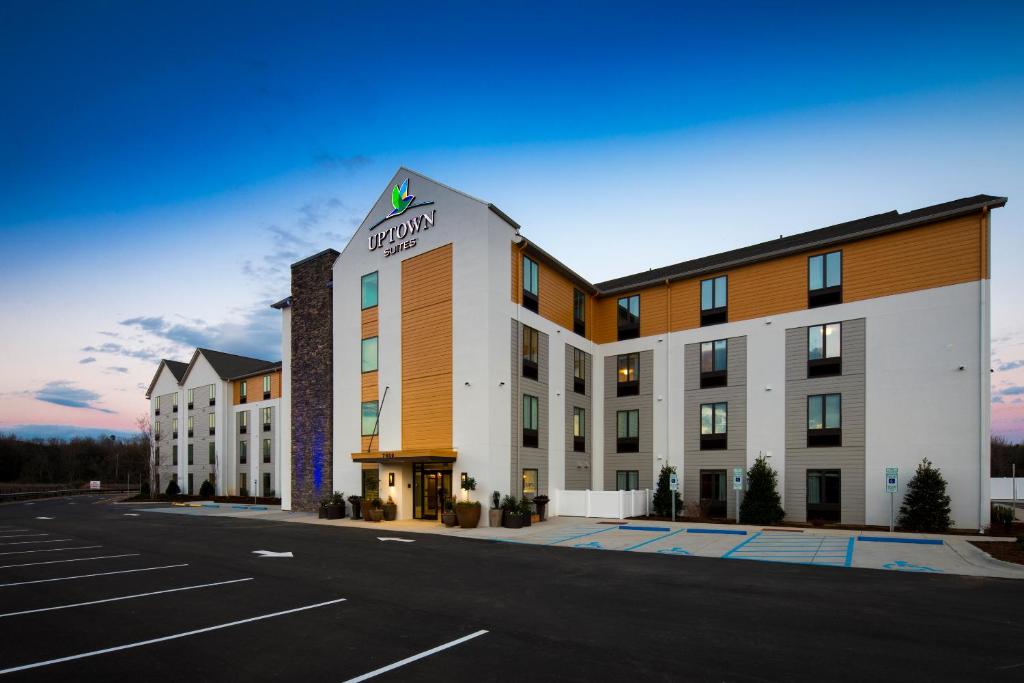 Uptown Suites Extended Stay Denver CO - Centennial — Hotel in Centennial (CO)
