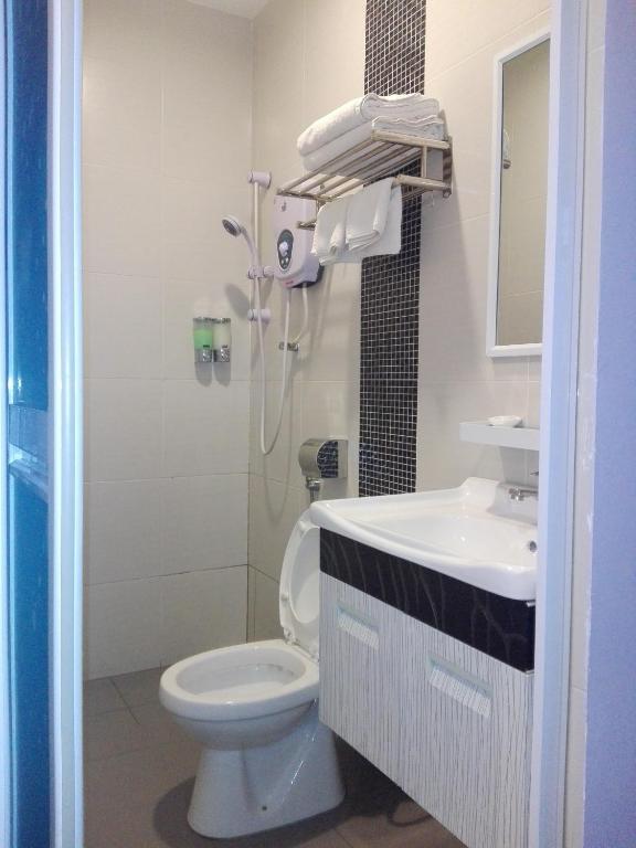 Tiong Hua Hotel photo