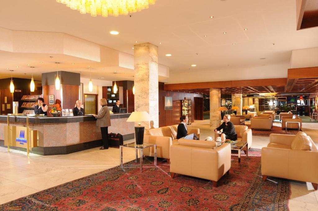 Shared lounge/TV area