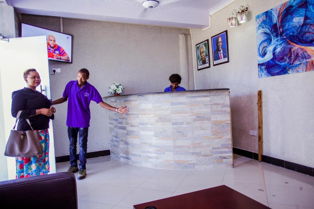 B10 Airport Lodge photo