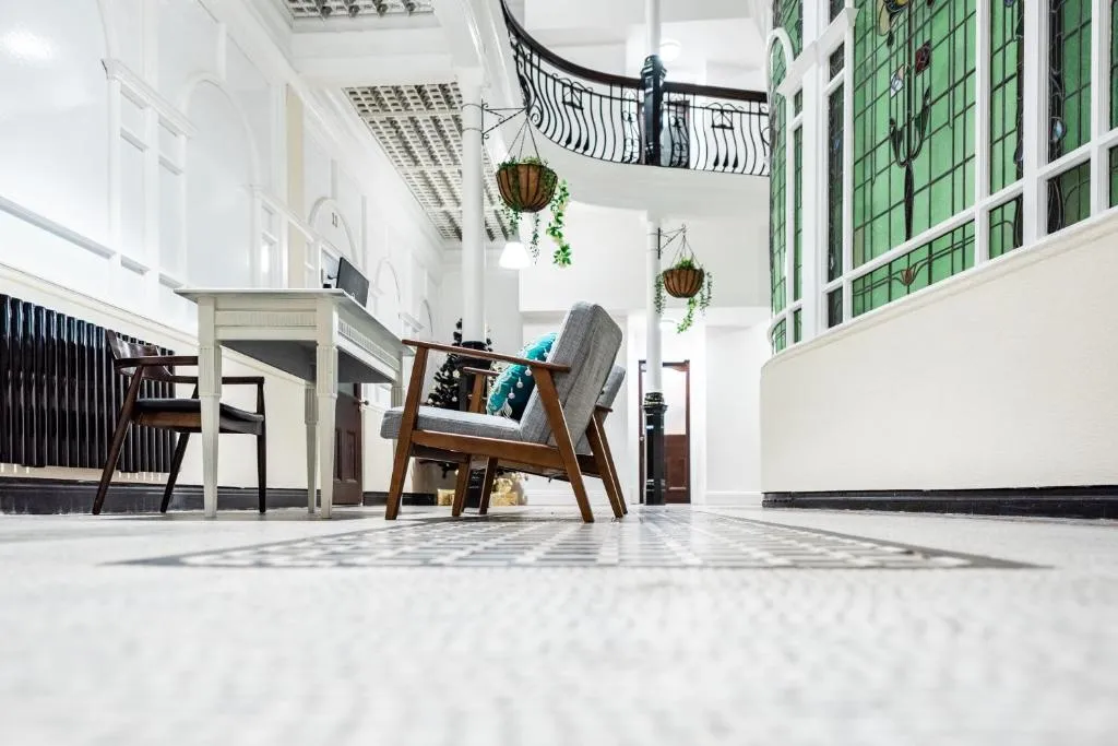 Terlon Apartments, hotel in Liverpool