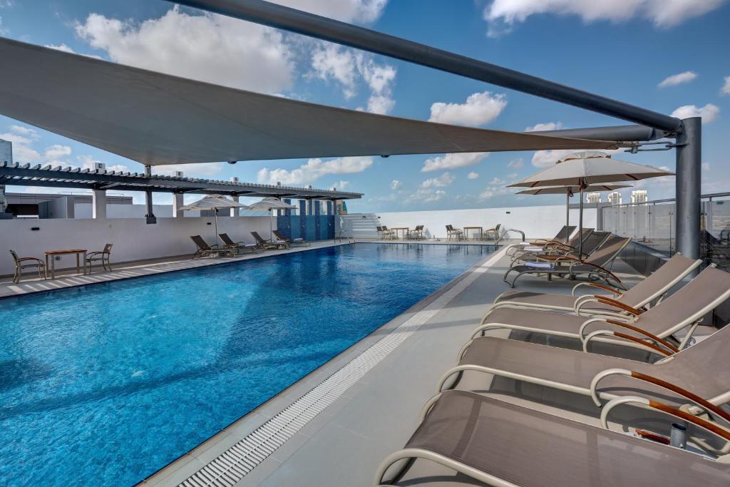 S Hotel Al Barsha photo
