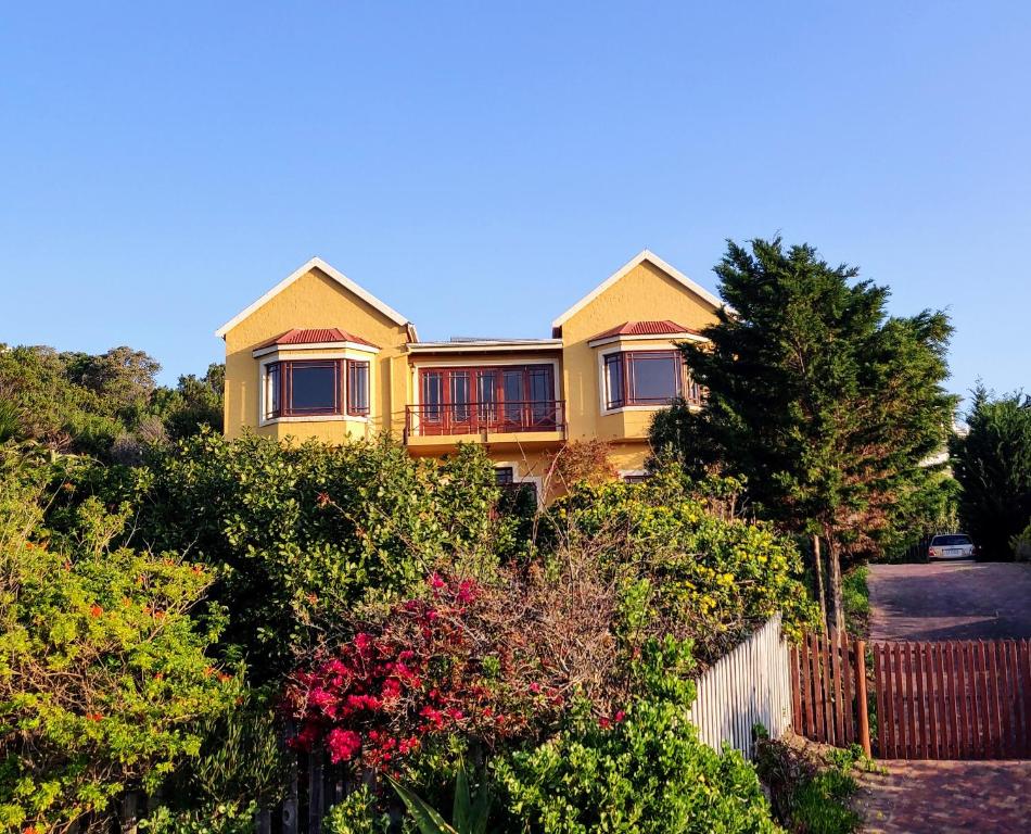 Equleni Guest Farm in Sedgefield, South Africa reviews, prices