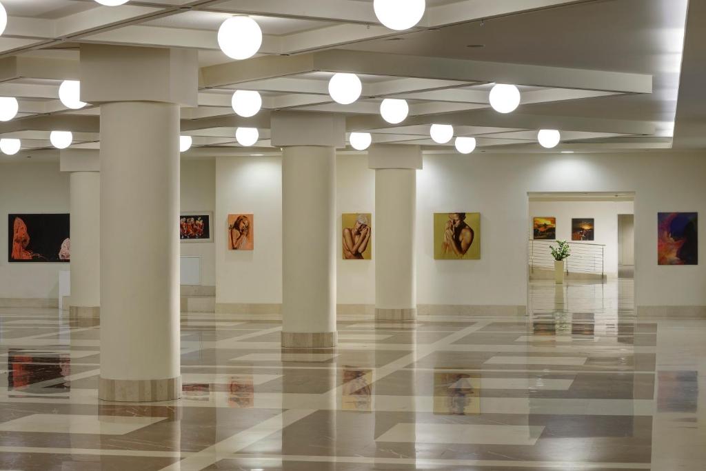 Atahotel Expo Fiera Photo 3