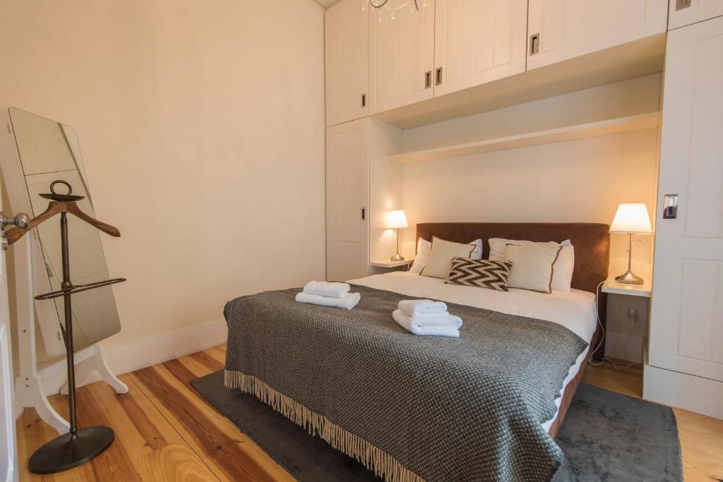 LovelyStay - Cozy Duplex Home in Alfama photo